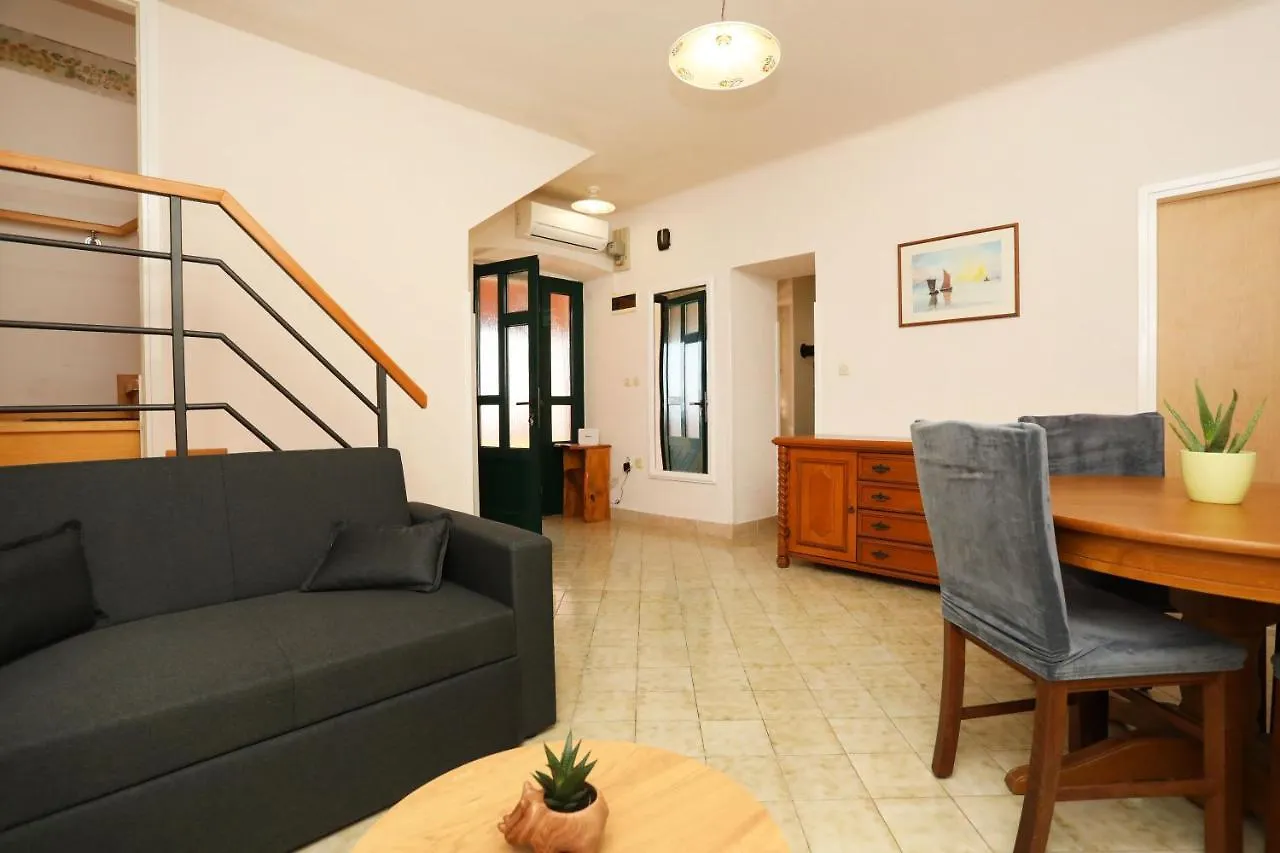 Casa Santo E Albina Rabac Villa