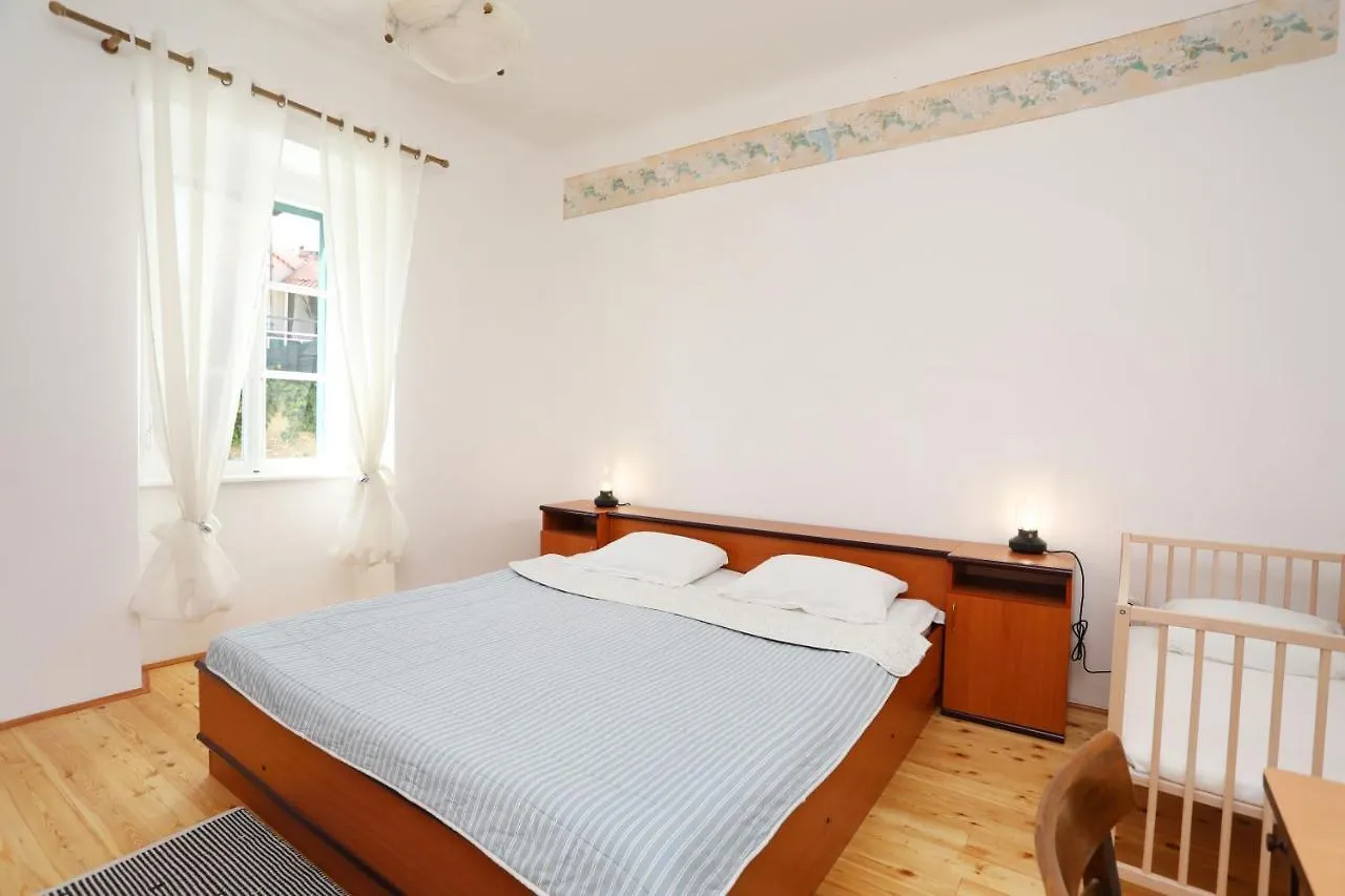Casa Santo E Albina Rabac Villa Nyaraló